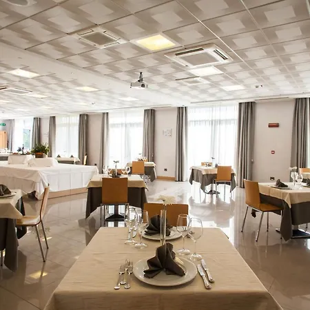 Szálloda Palace Zingonia 4*